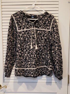 Old Navy 100% Black floral Long sleeve split neck top XL
